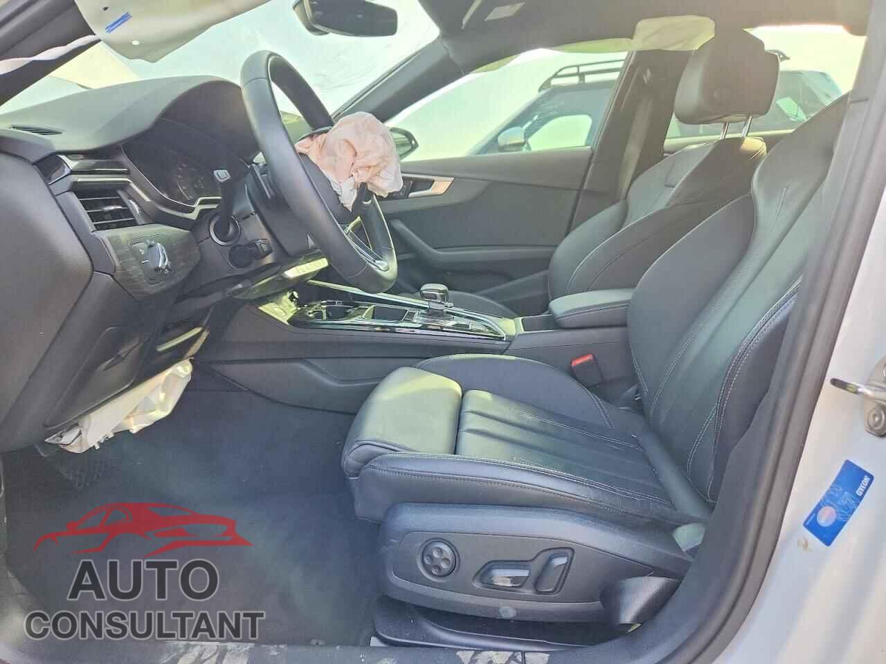 AUDI A4 2024 - WAUDAAF45RN000281