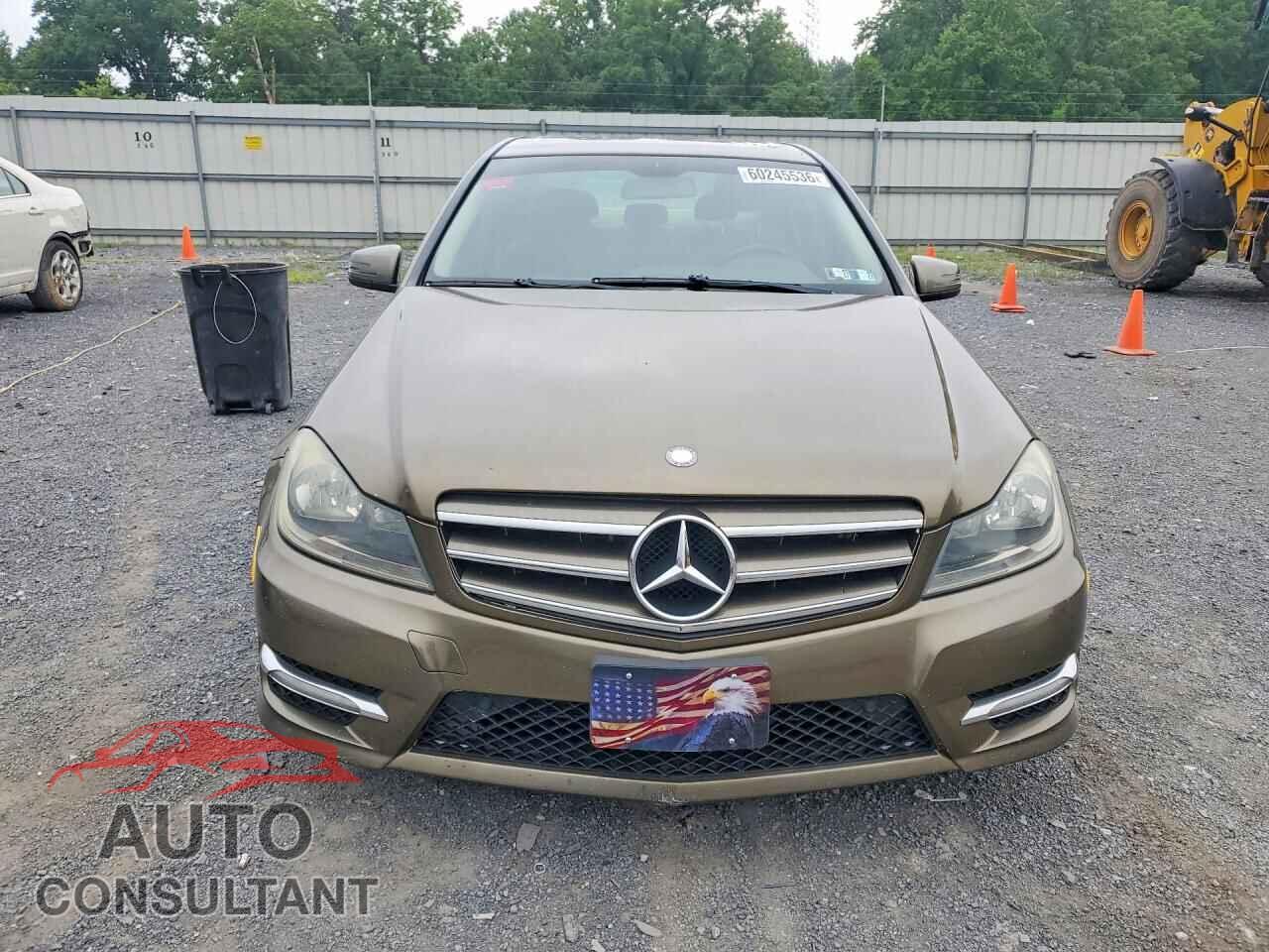 MERCEDES-BENZ C-CLASS 2012 - WDDGF8BB7CR225970