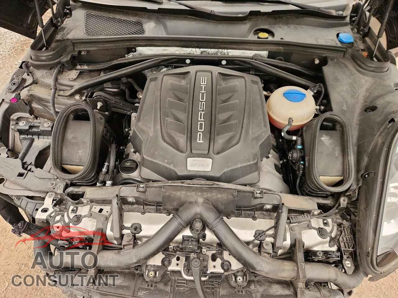 PORSCHE MACAN 2015 - WP1AB2A57FLB70947