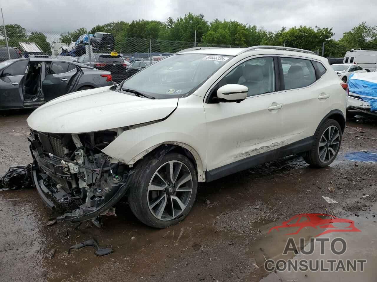 NISSAN ROGUE 2018 - JN1BJ1CR9JW252143