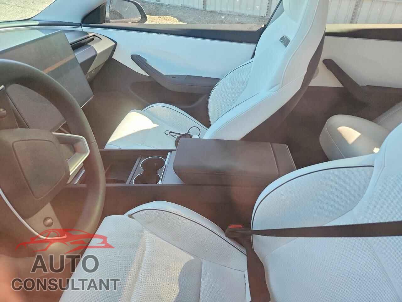 TESLA MODEL 3 2024 - 5YJ3E1ET7RF810599