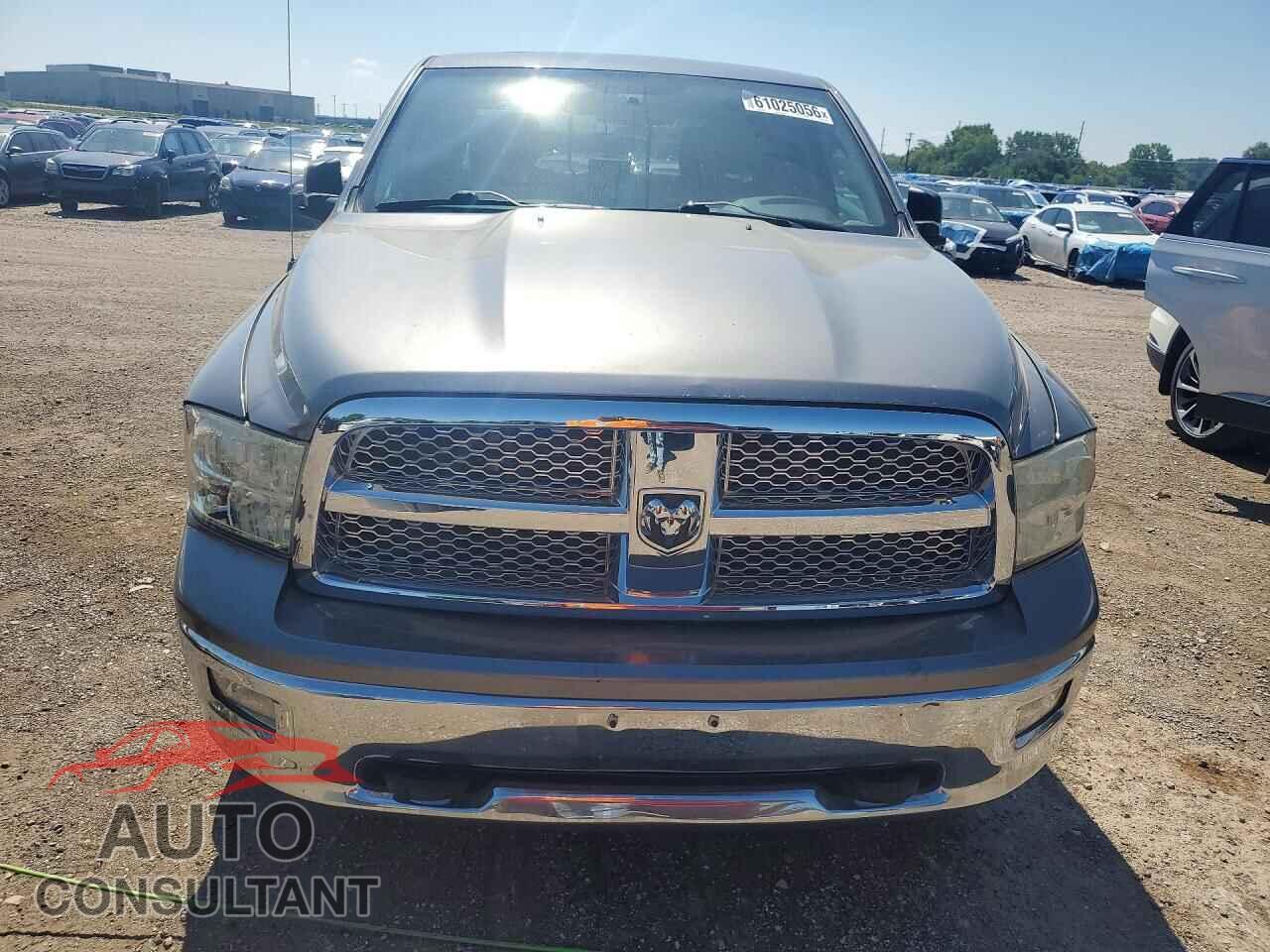 DODGE RAM 1500 2012 - 1C6RD7NT1CS225096