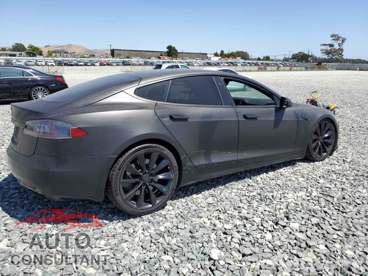 TESLA MODEL S 2017 - 5YJSA1E17HF231214