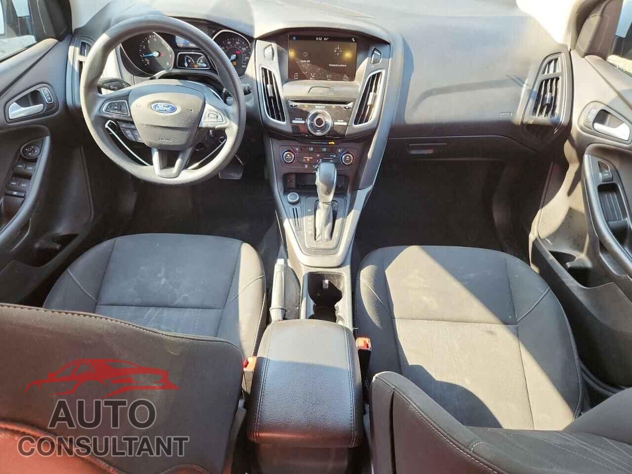 FORD FOCUS 2017 - 1FADP3M29HL205827