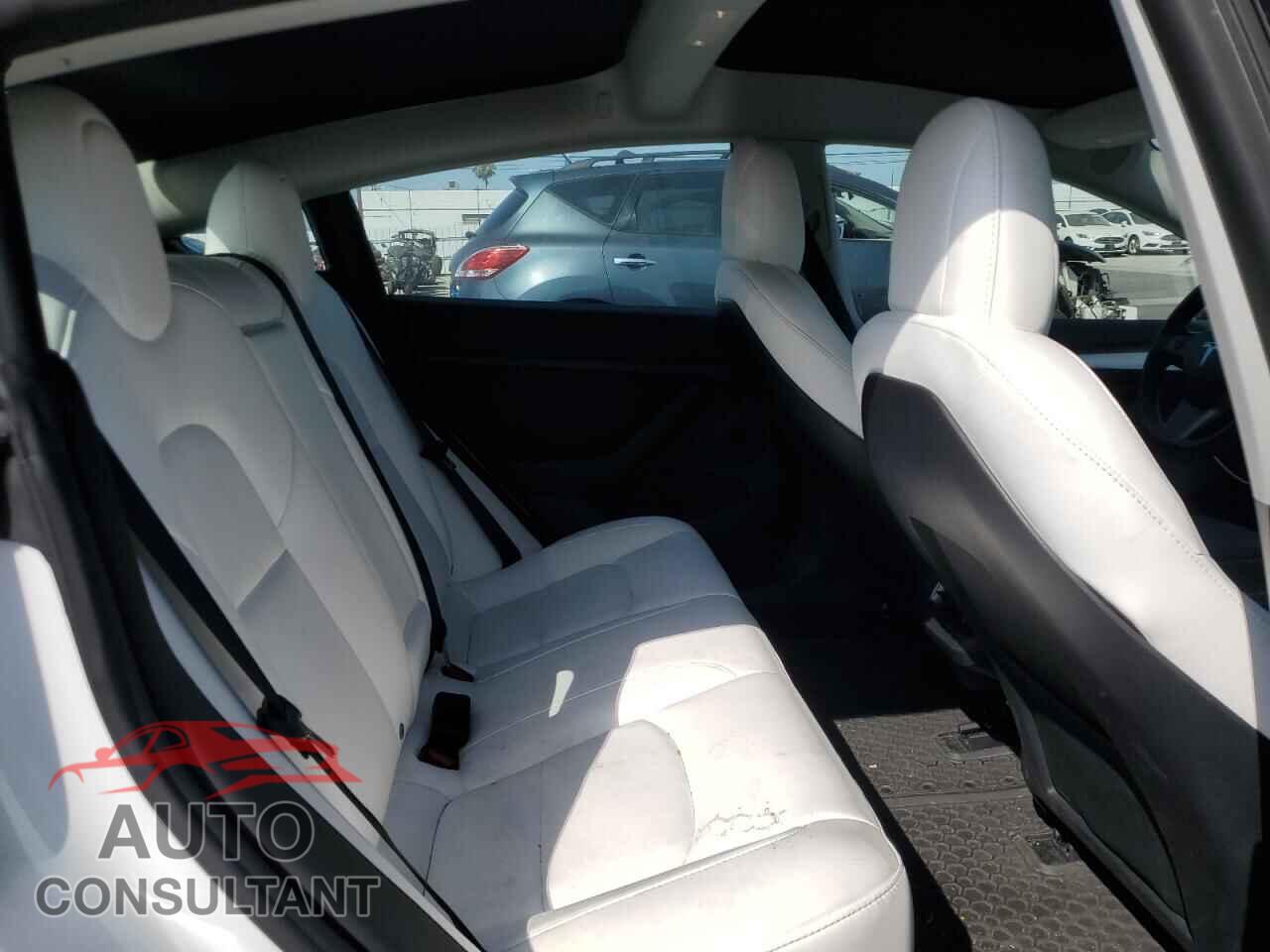 TESLA MODEL 3 2023 - 5YJ3E1EA0PF438258