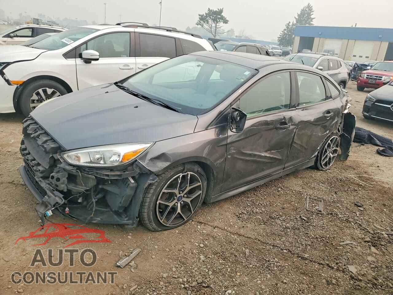 FORD FOCUS 2015 - 1FADP3F20FL268647