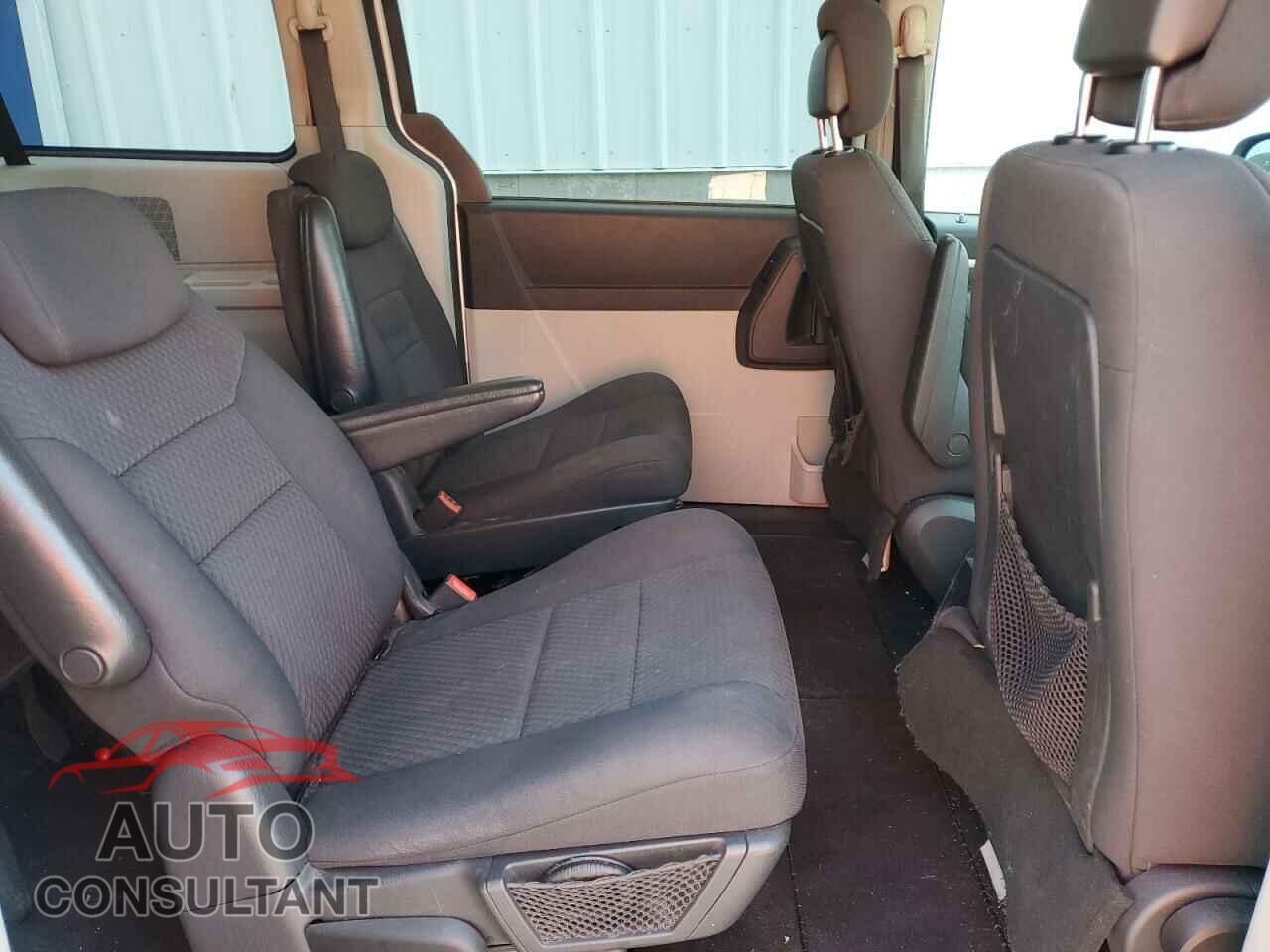 DODGE CARAVAN 2010 - 2D4RN4DE5AR472856