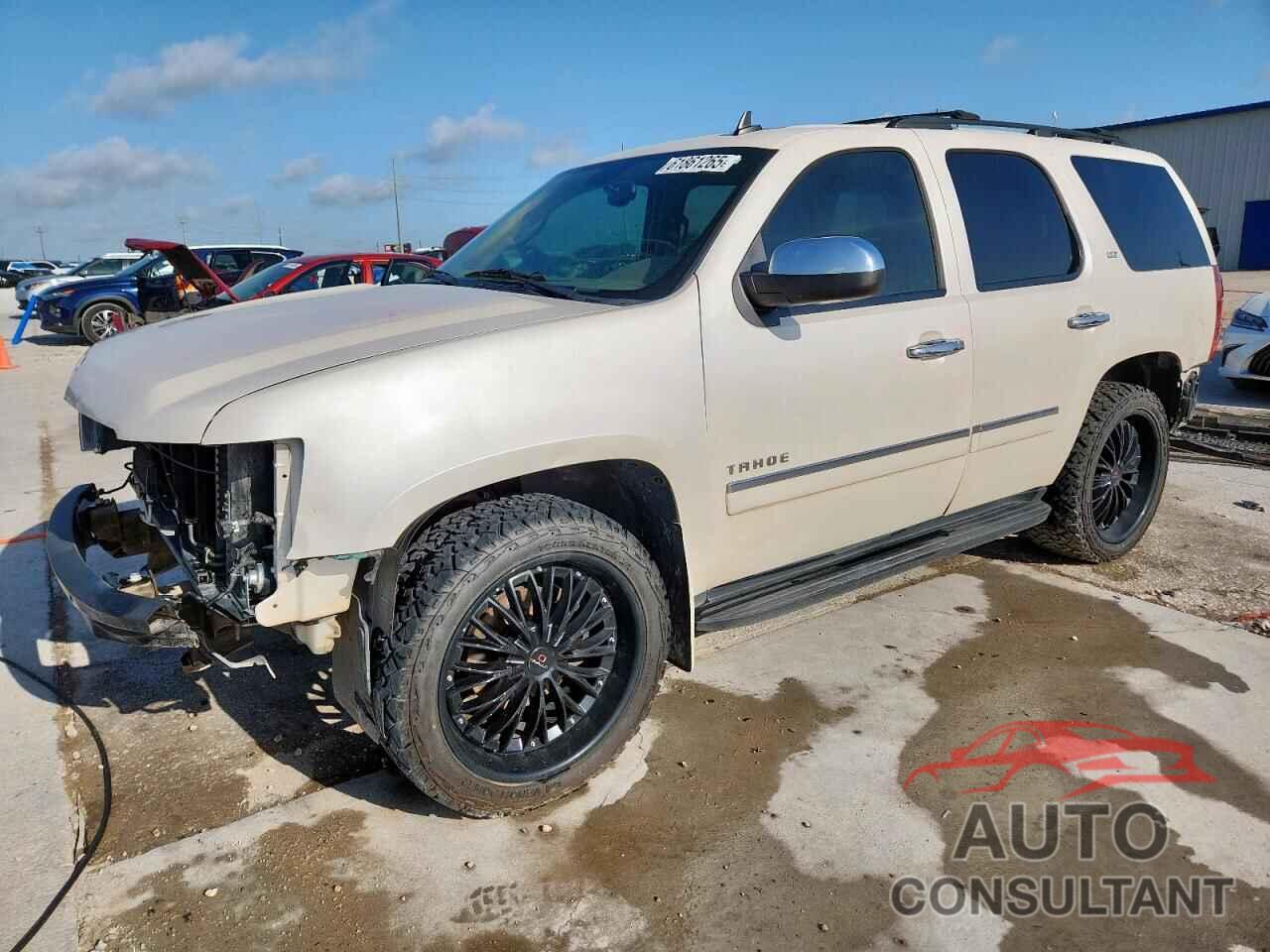 CHEVROLET TAHOE 2013 - 1GNSCCE05DR185620