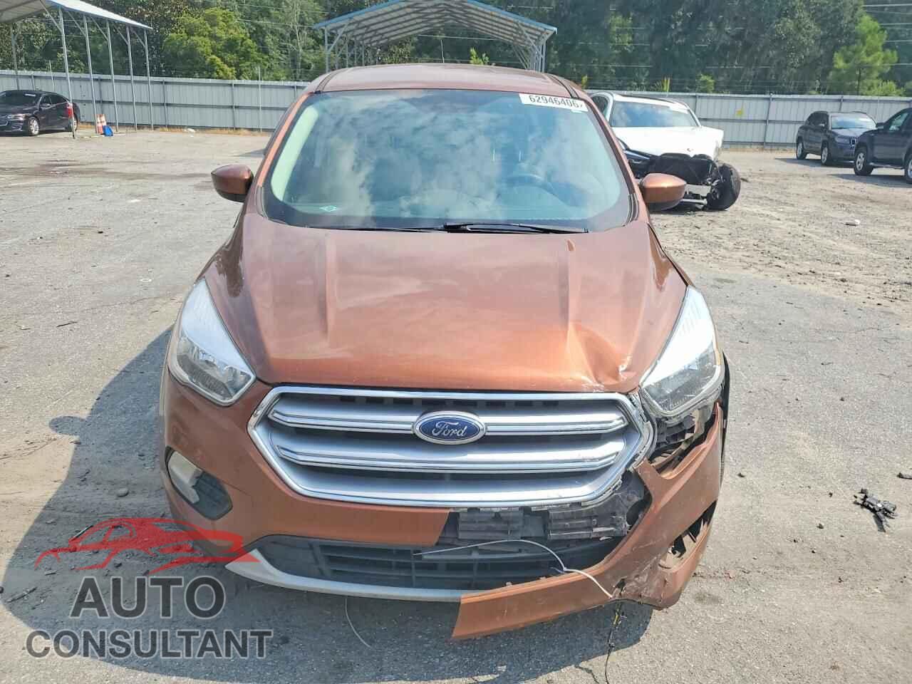 FORD ESCAPE 2017 - 1FMCU0GD5HUB73460
