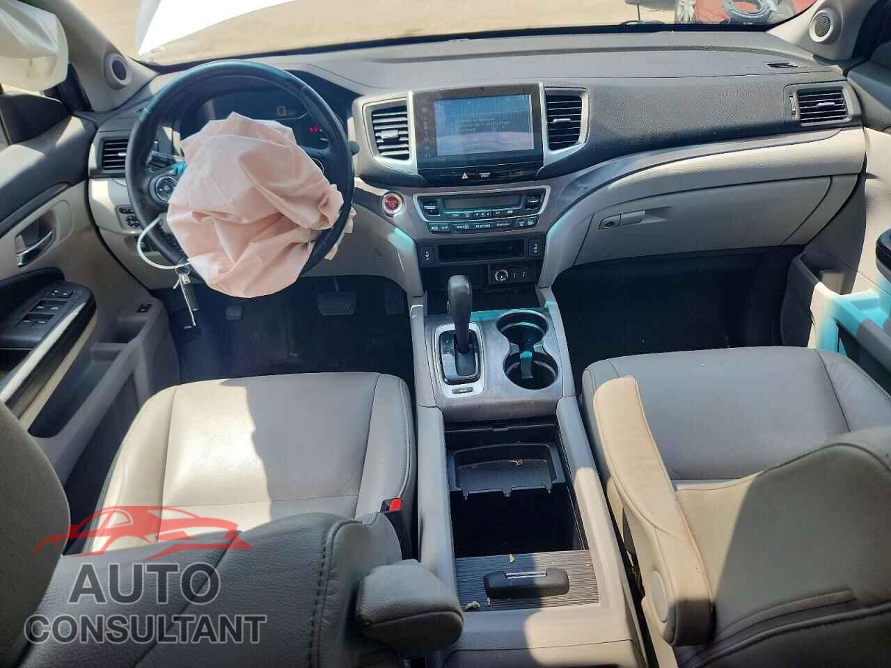 HONDA PILOT 2016 - 5FNYF6H55GB118626