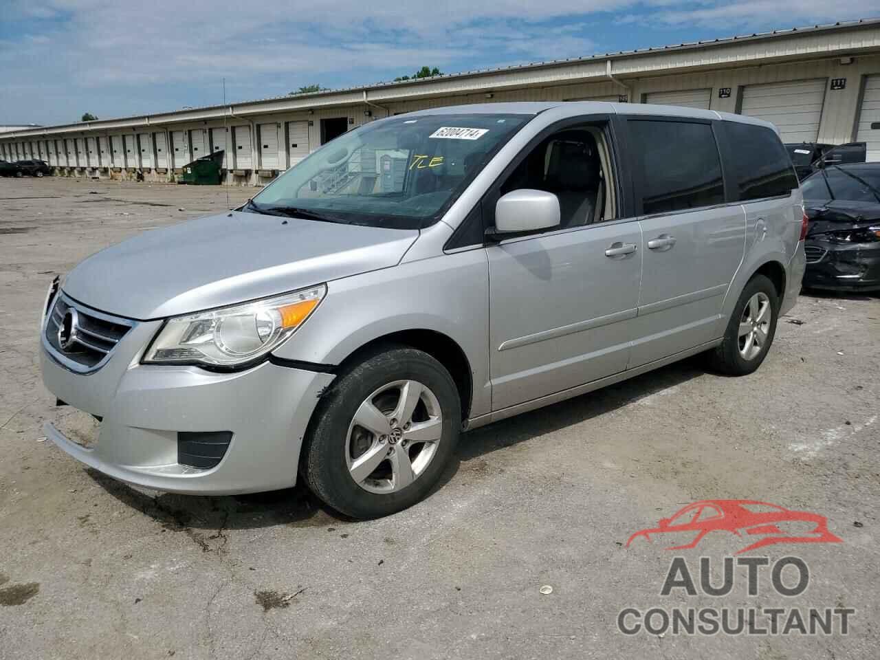 VOLKSWAGEN ROUTAN 2010 - 2V4RW3D16AR138407