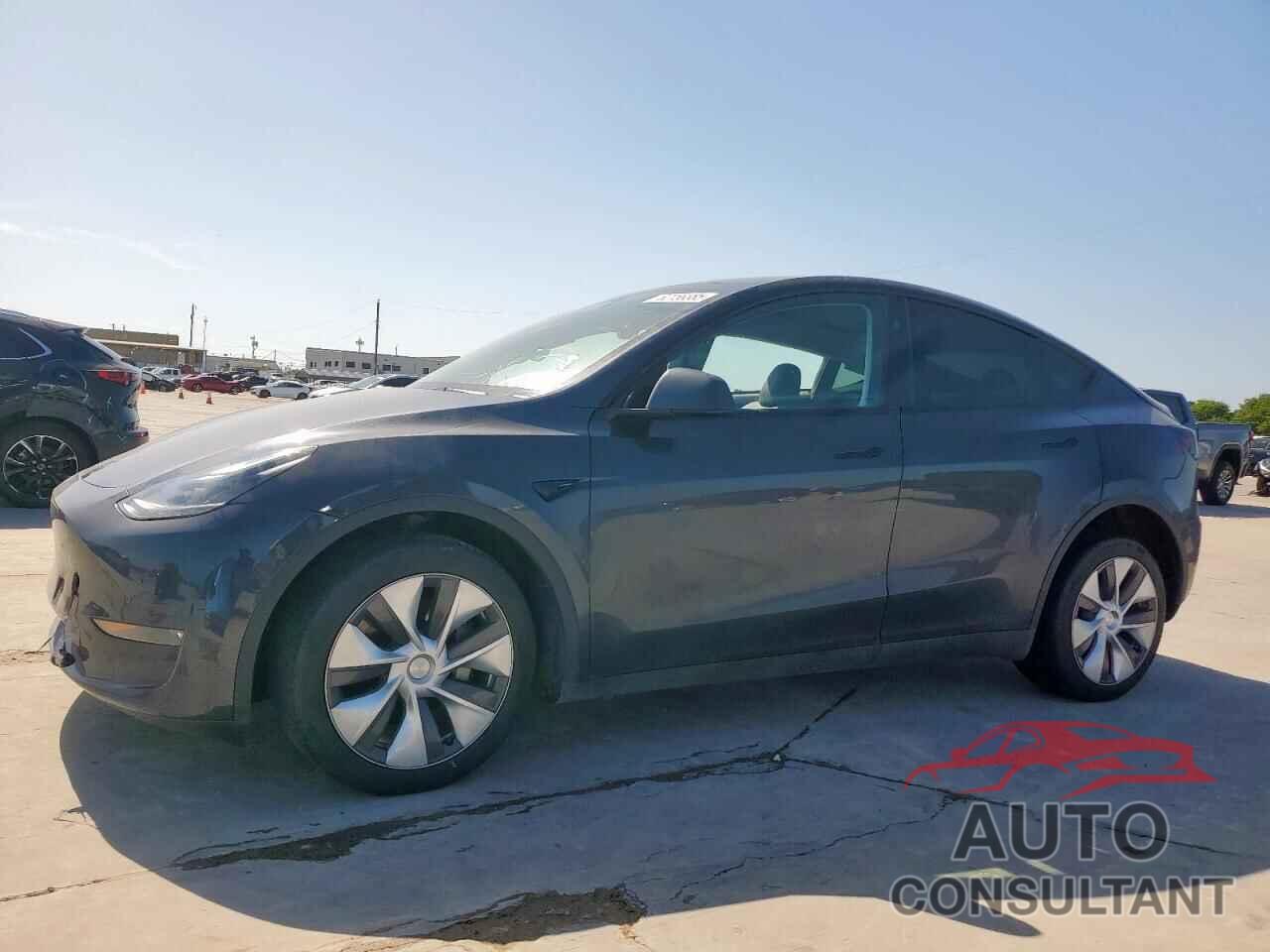 TESLA MODEL Y 2024 - 7SAYGDEE5RA222462