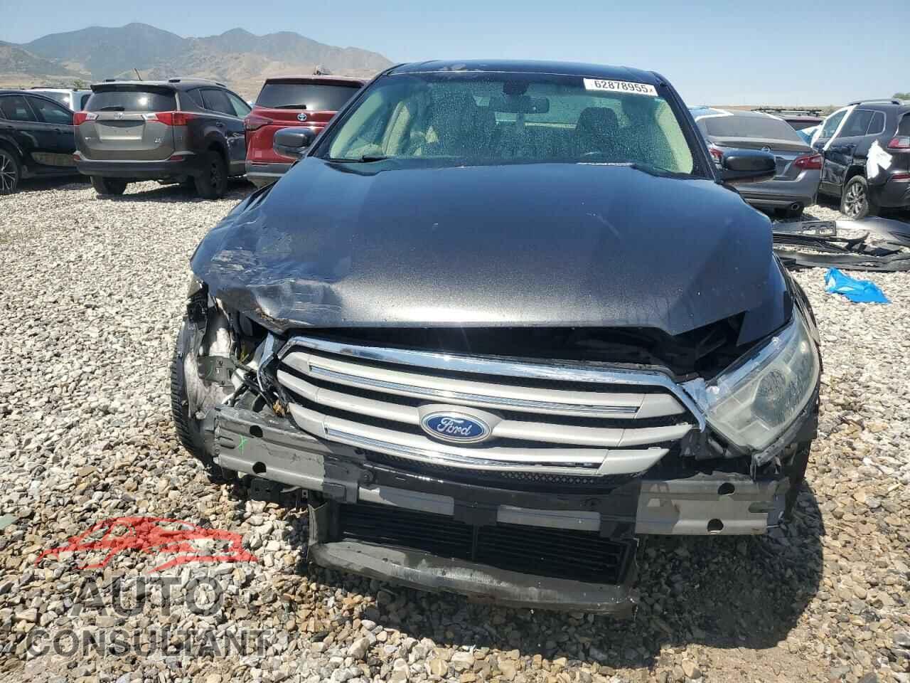 FORD TAURUS 2015 - 1FAHP2E87FG183122