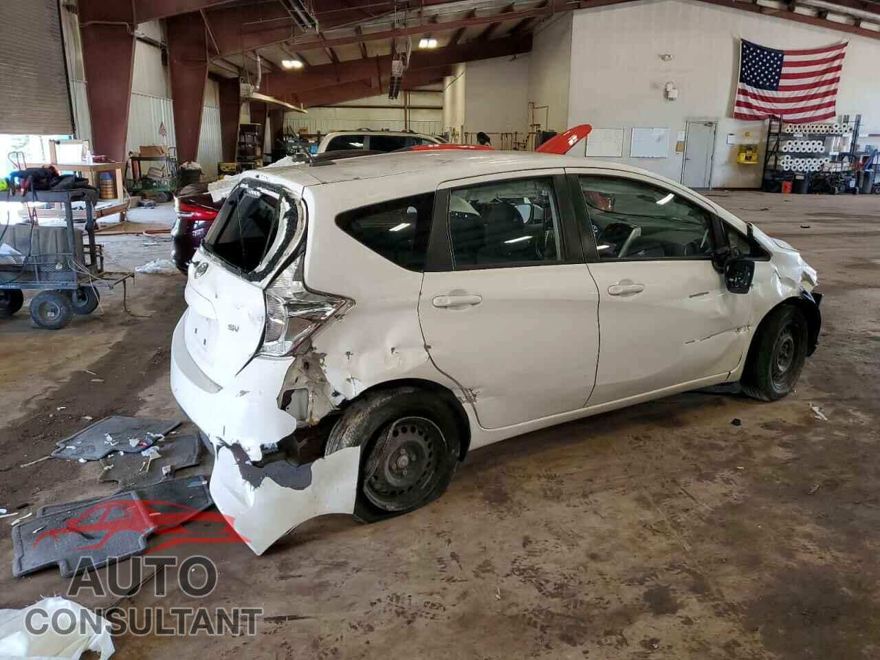 NISSAN VERSA 2017 - 3N1CE2CP8HL365983