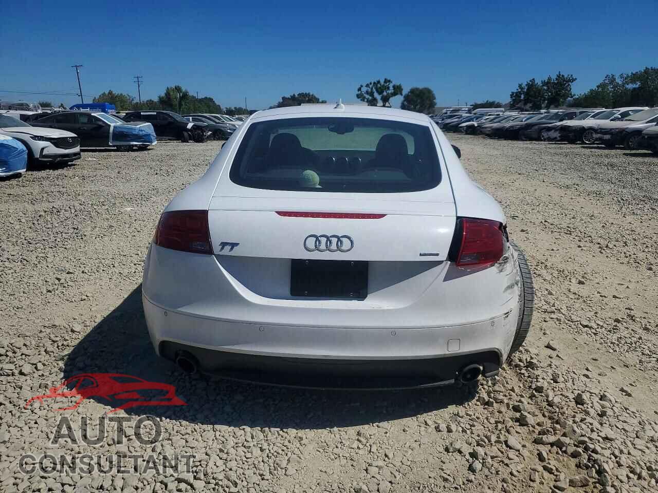 AUDI TT 2015 - TRUBFAFK3F1000850