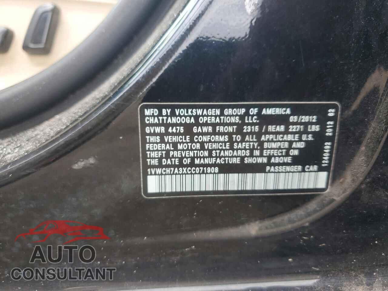 VOLKSWAGEN PASSAT 2012 - 1VWCH7A3XCC071908