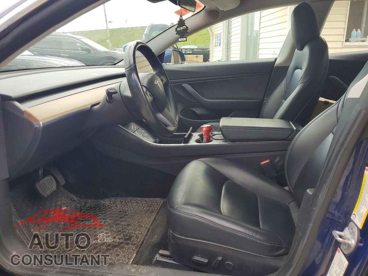 TESLA MODEL 3 2018 - 5YJ3E1EA0JF041950