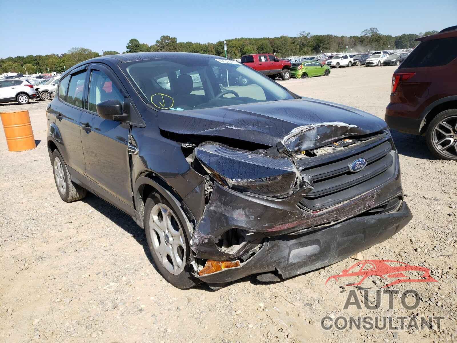 FORD ESCAPE 2018 - 1FMCU0F71JUD20486