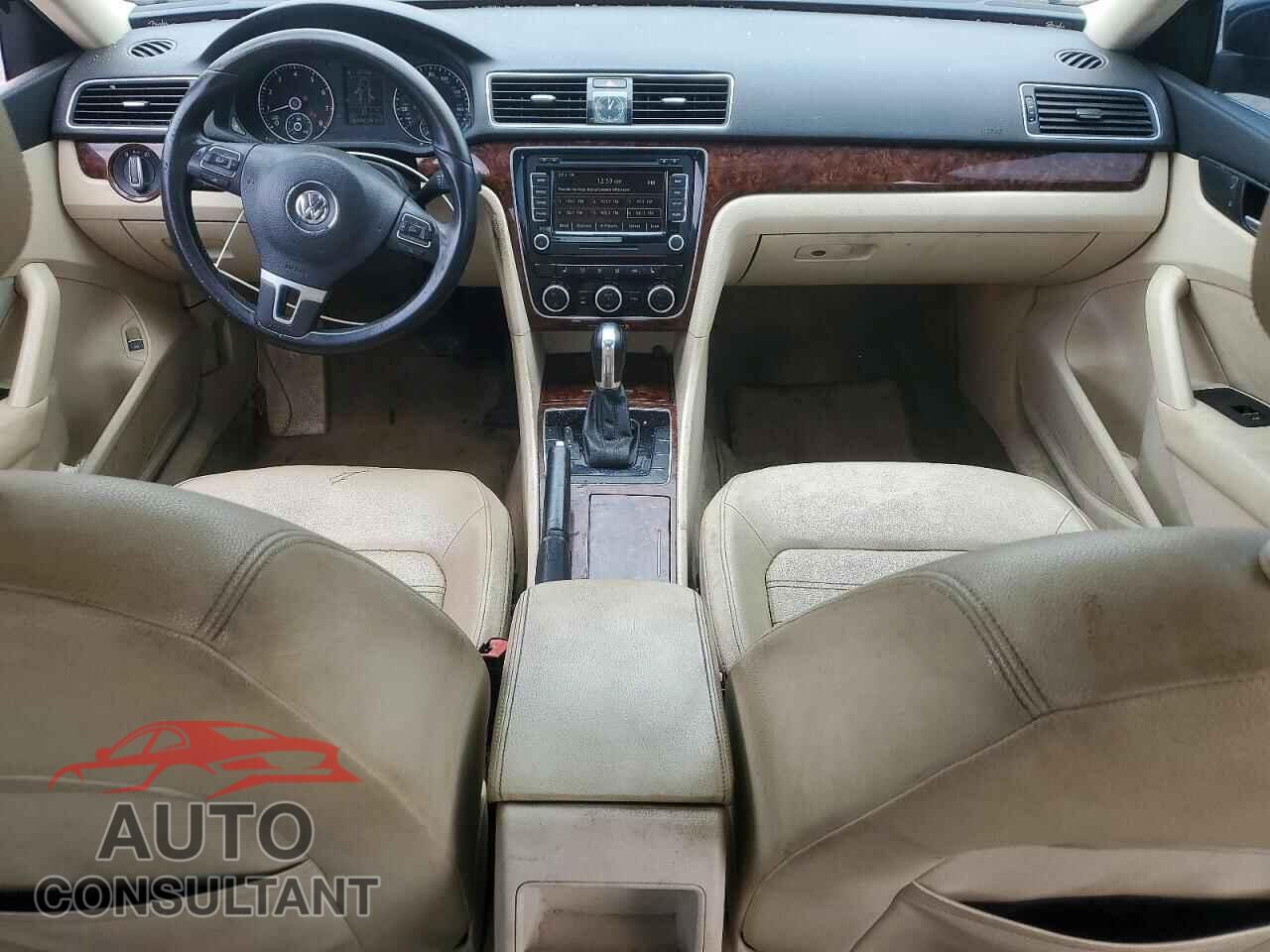 VOLKSWAGEN PASSAT 2012 - 1VWCH7A3XCC071908