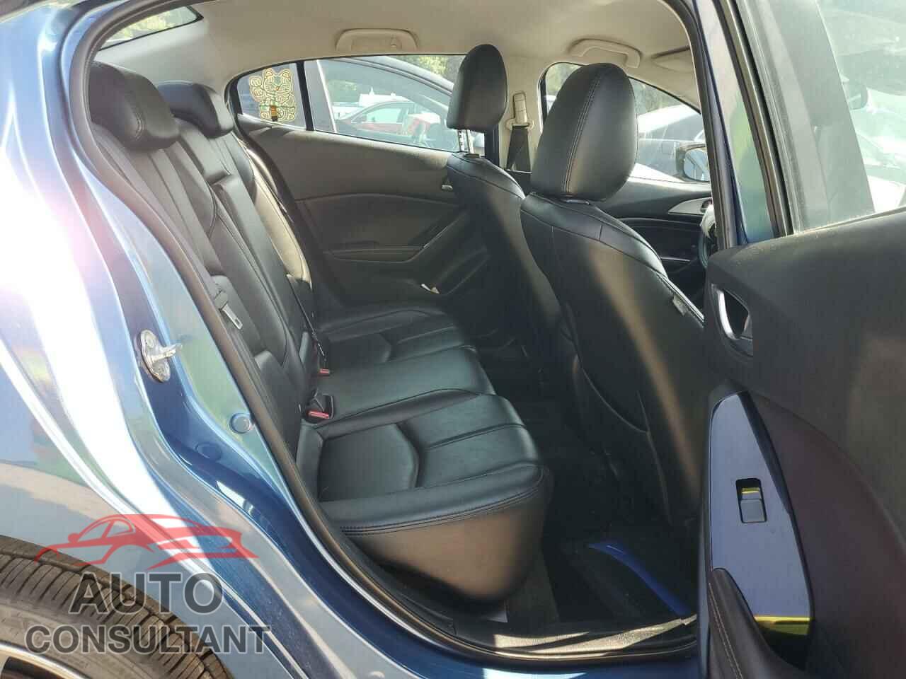 MAZDA 3 2017 - 3MZBN1V72HM131832