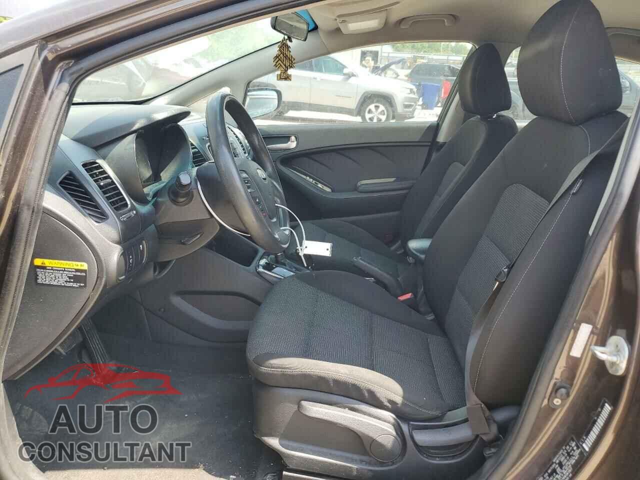 KIA FORTE 2017 - 3KPFK4A74HE041807