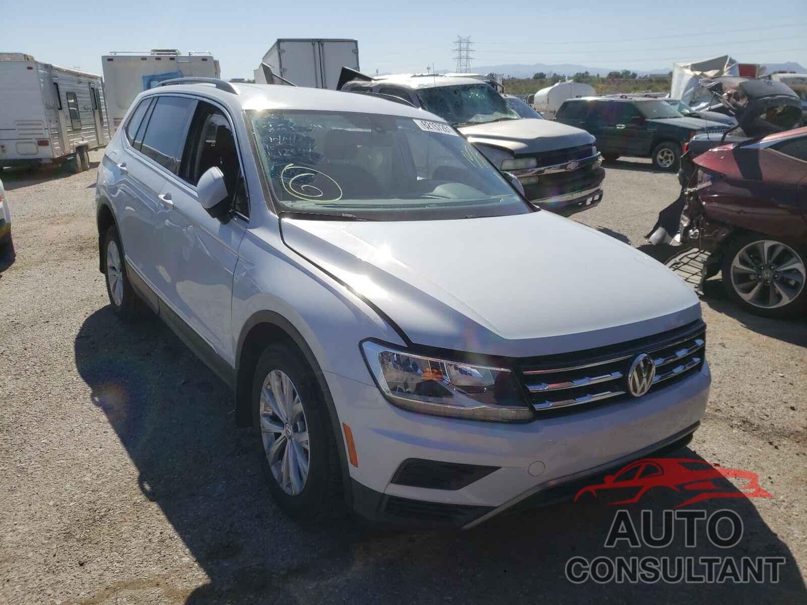 VOLKSWAGEN TIGUAN 2018 - 3VV3B7AX3JM213097