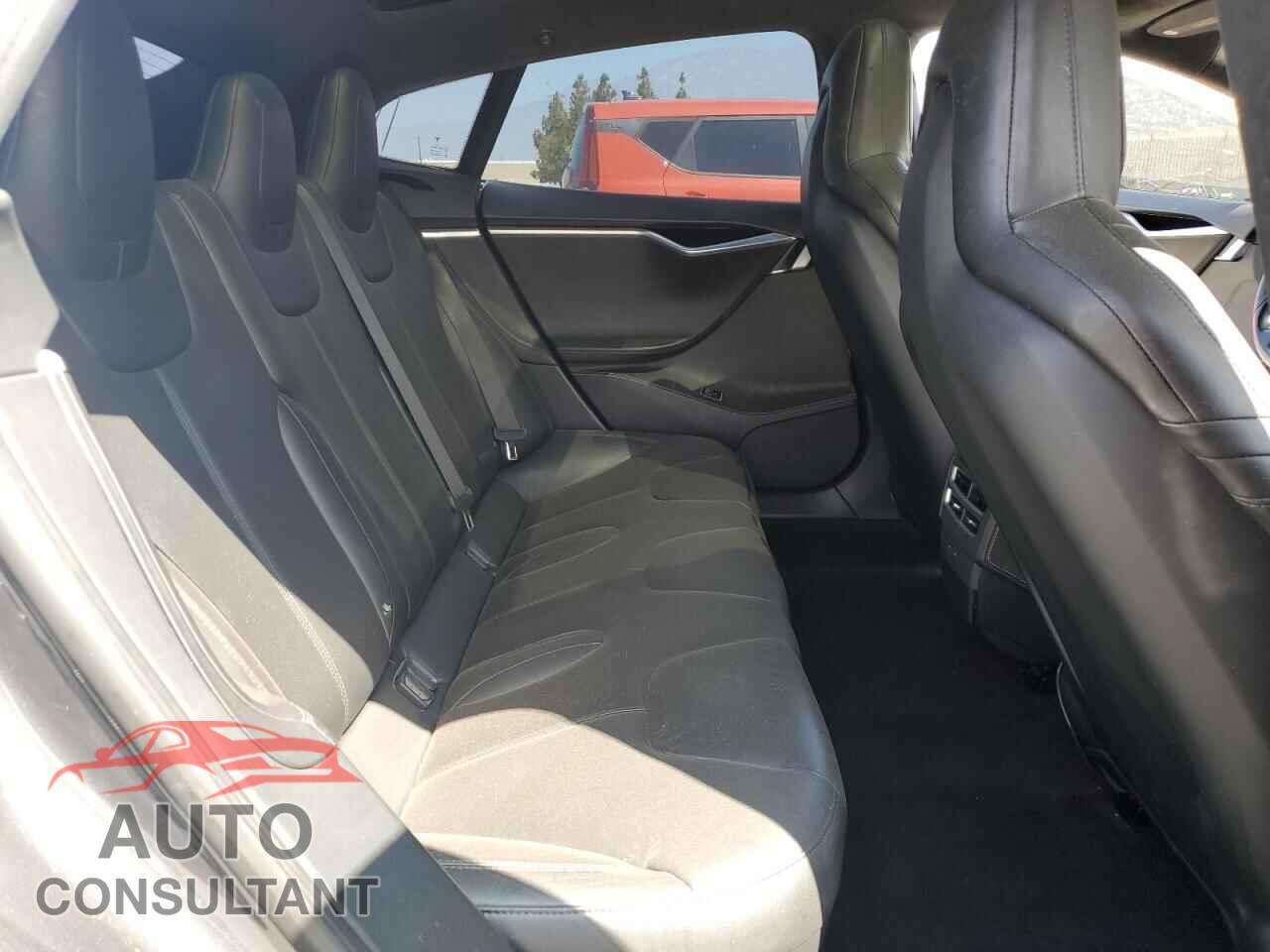 TESLA MODEL S 2016 - 5YJSA1E18GF158255