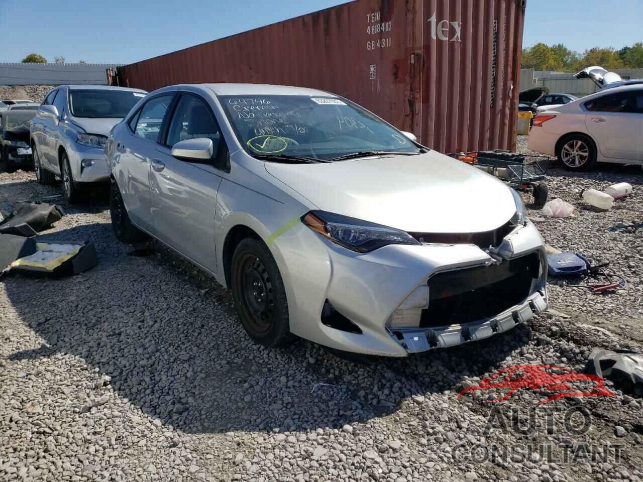 TOYOTA COROLLA 2017 - 5YFBURHE9HP682458