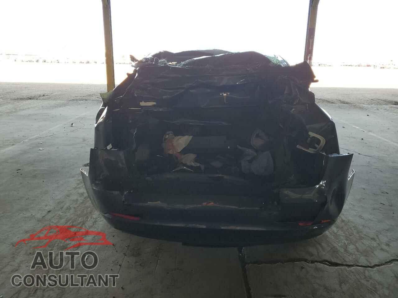 TESLA MODEL 3 2023 - 5YJ3E1EA5PF449997