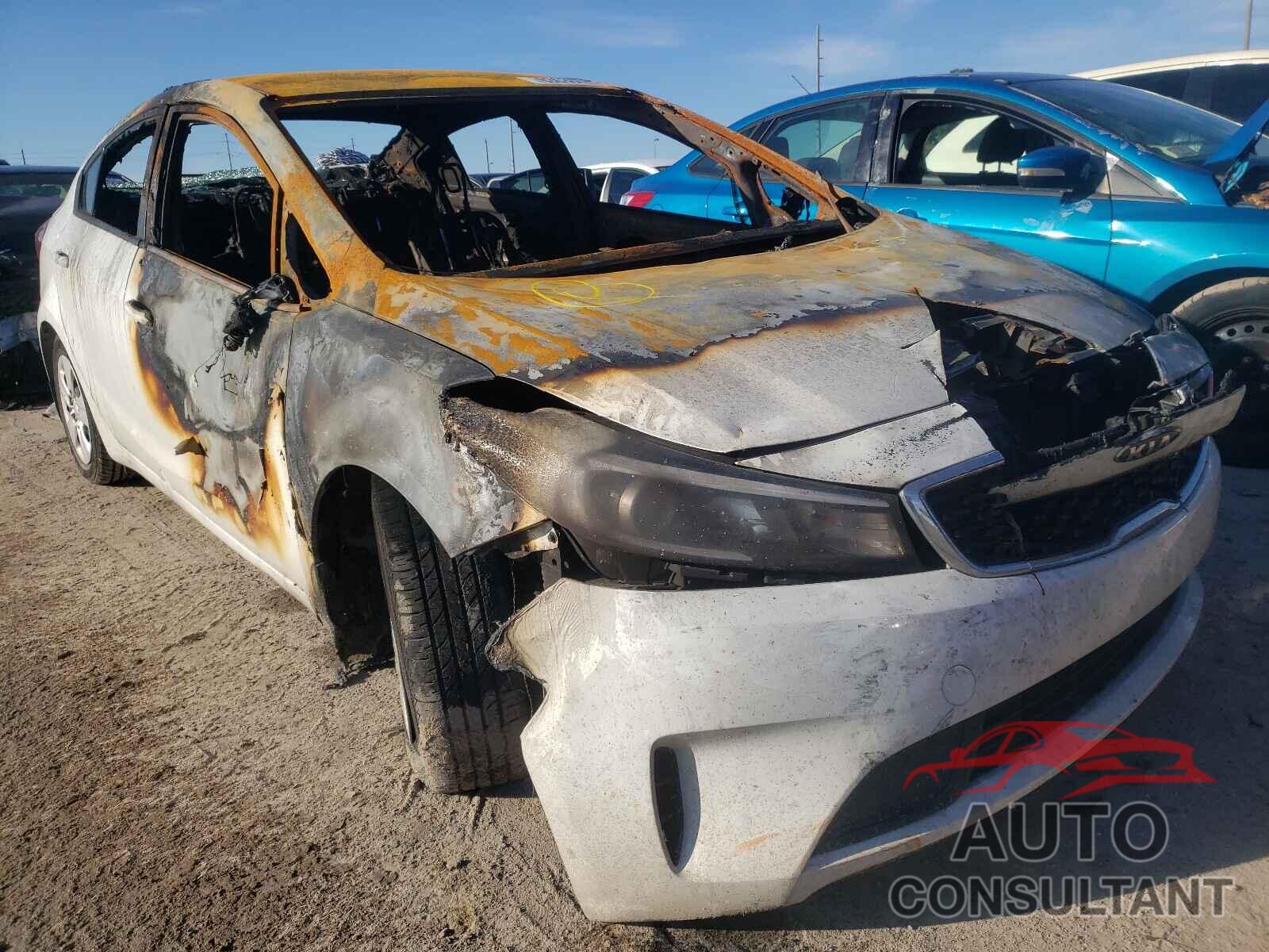 KIA FORTE 2018 - 3KPFK4A79JE213349