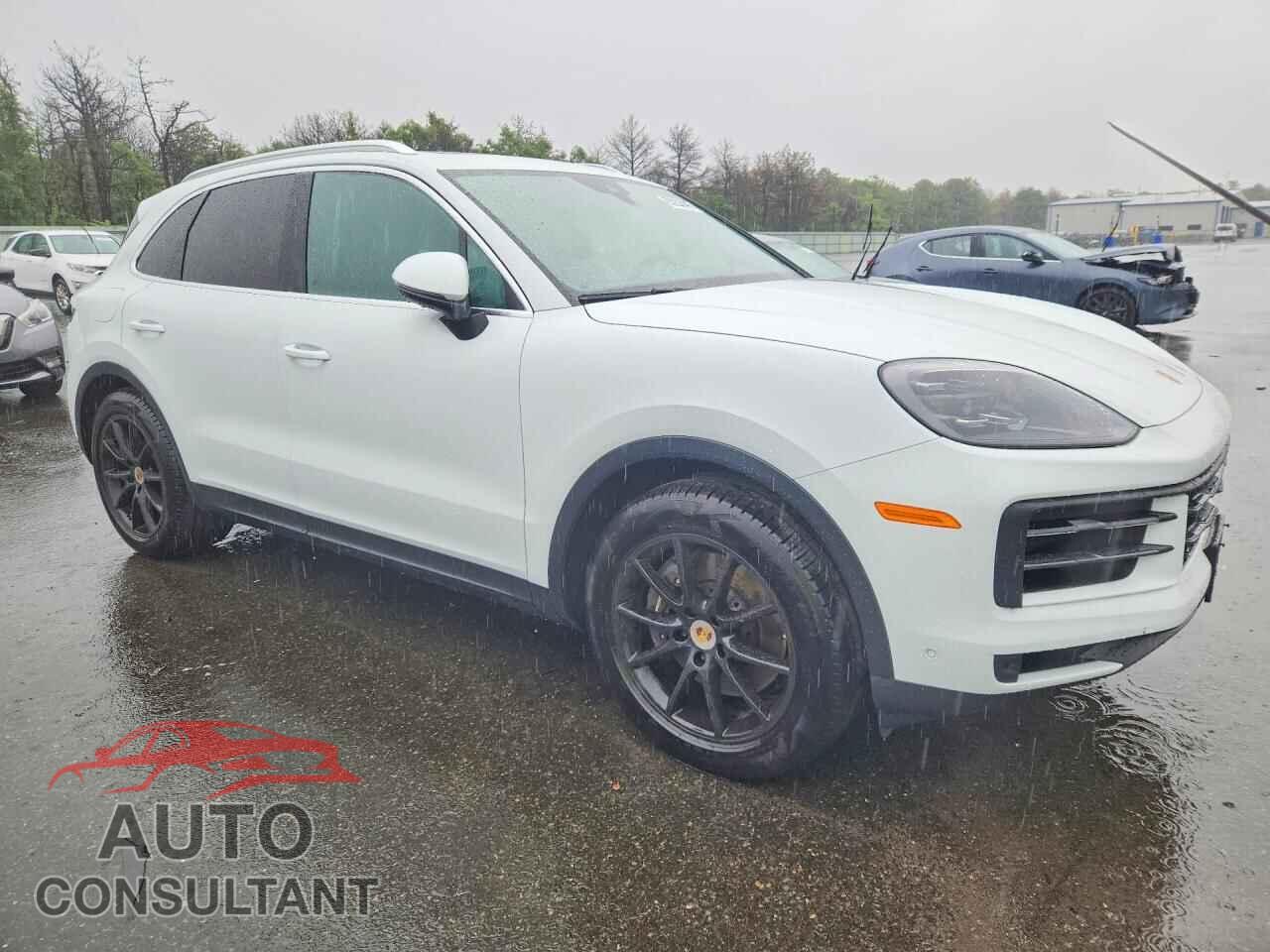 PORSCHE CAYENNE 2024 - WP1AA2AY4RDA01545