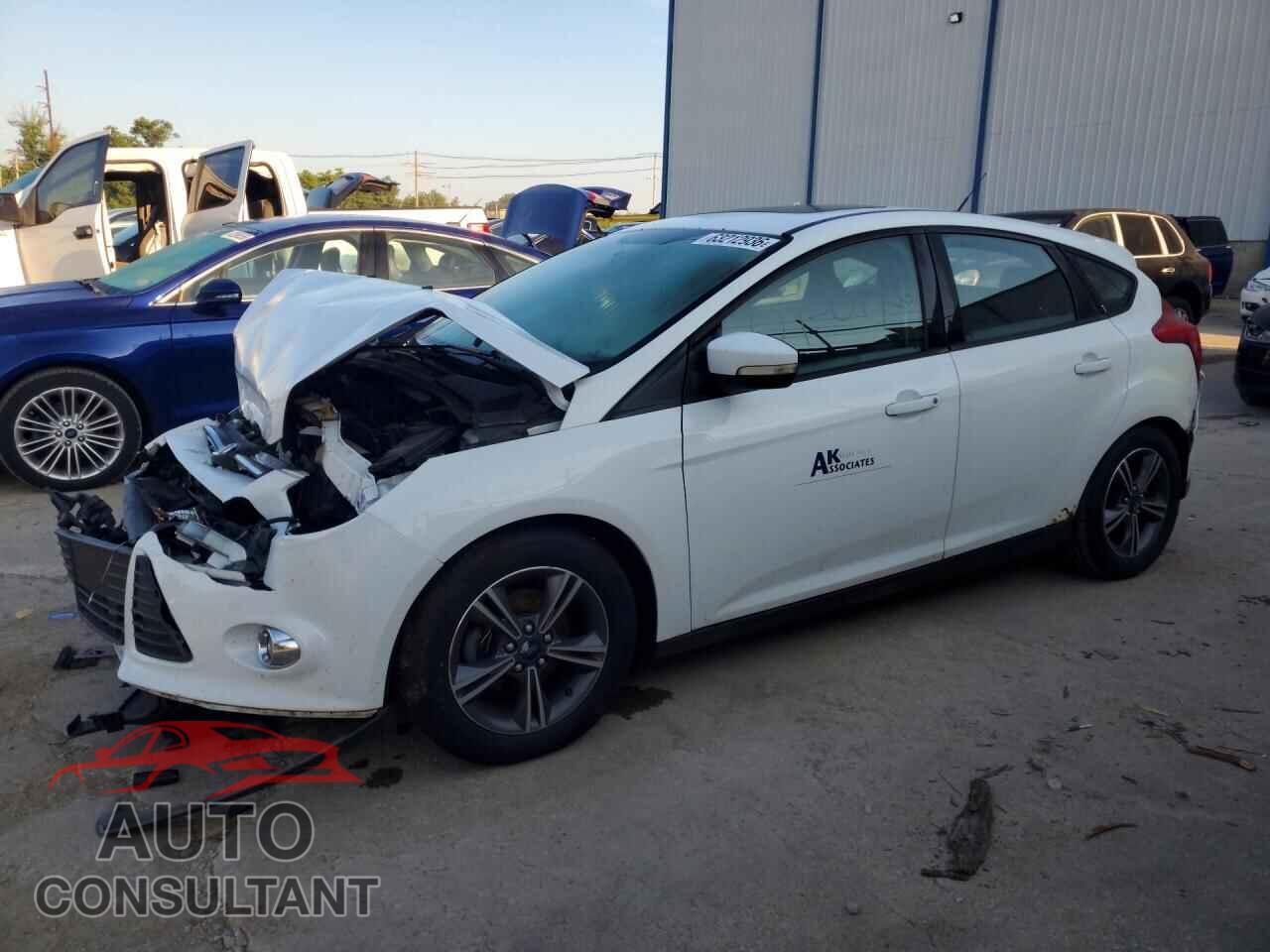 FORD FOCUS 2014 - 1FADP3K22EL415703