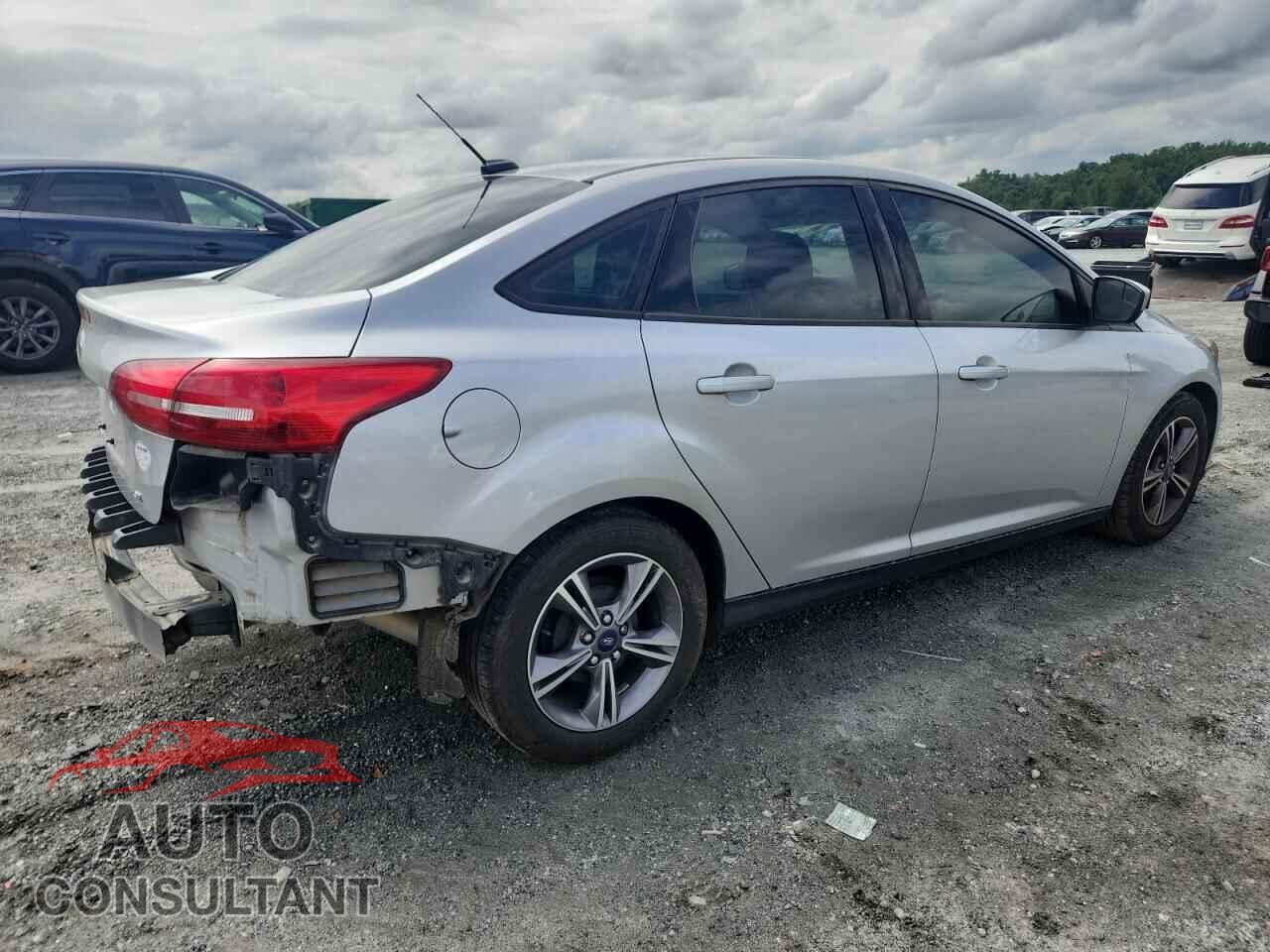 FORD FOCUS 2018 - 1FADP3F29JL226552