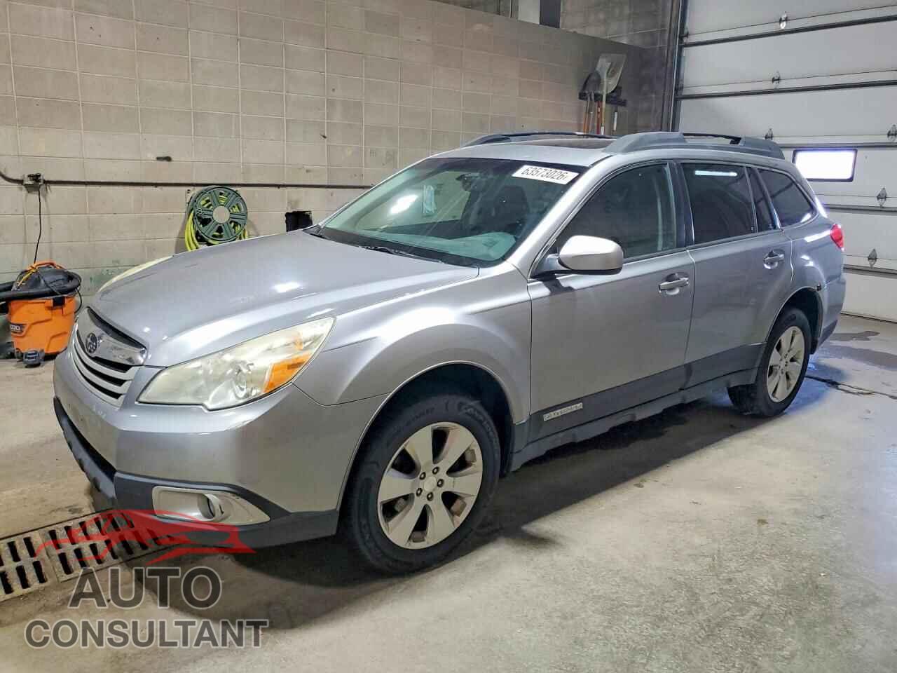 SUBARU OUTBACK 2010 - 4S4BRBGCXA3326619