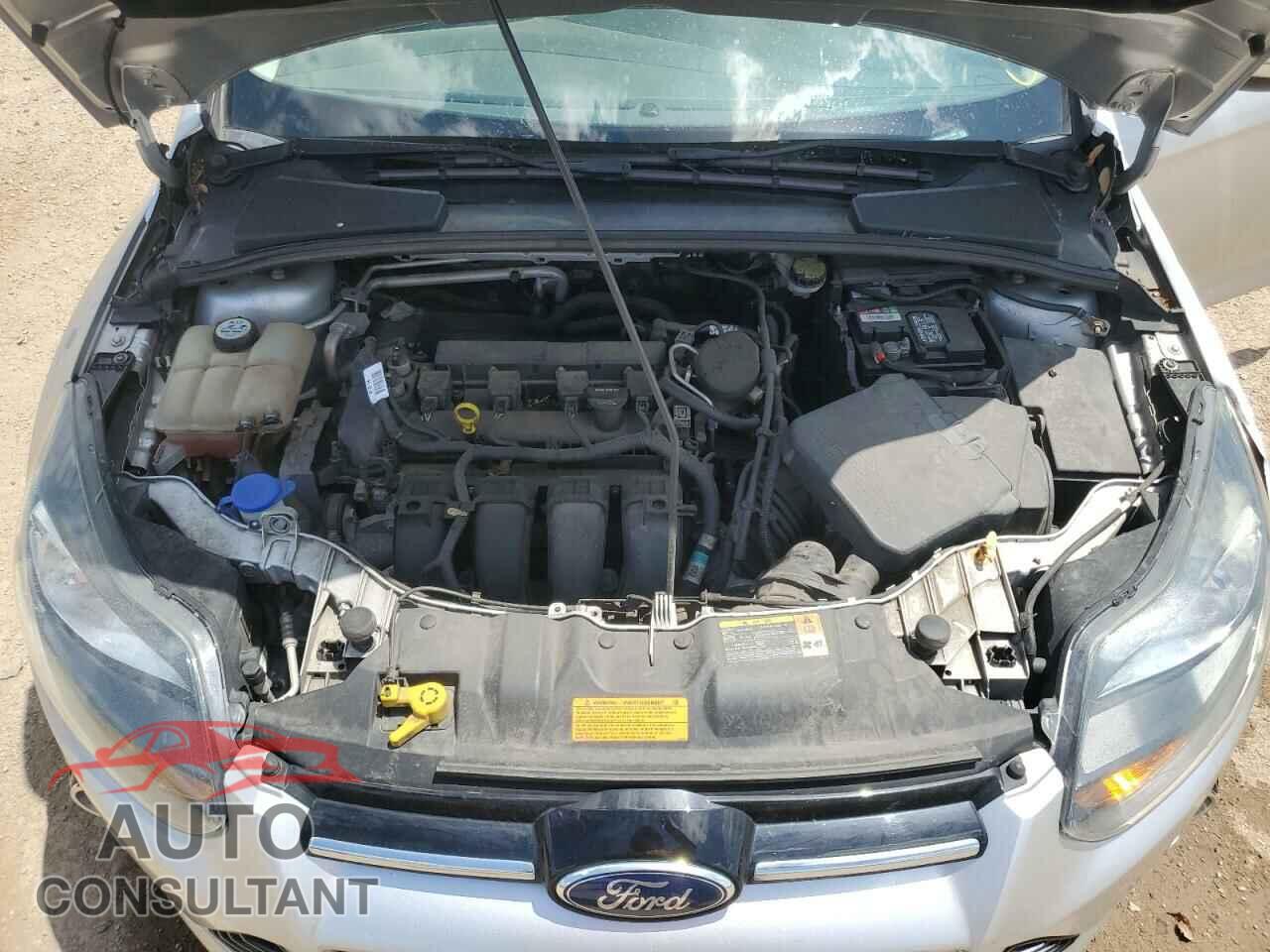 FORD FOCUS 2012 - 1FAHP3N24CL427622
