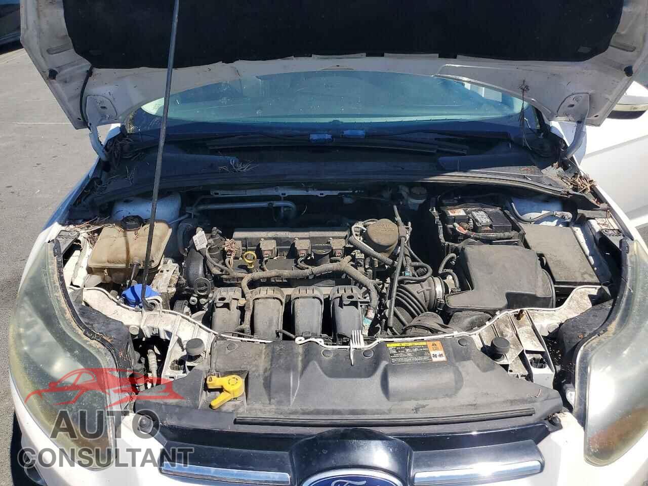 FORD FOCUS 2014 - 1FADP3N28EL176623