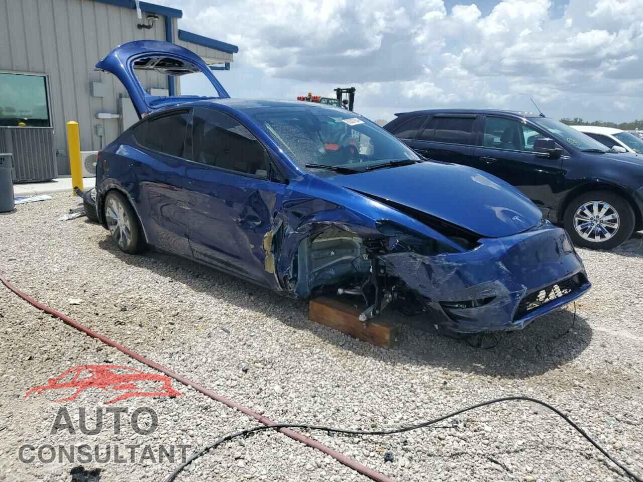 TESLA MODEL Y 2024 - 7SAYGDEE8RA268660