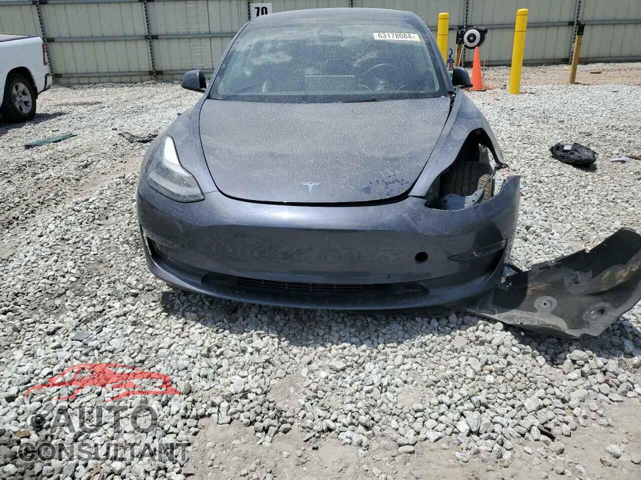 TESLA MODEL 3 2021 - 5YJ3E1EA9MF094540
