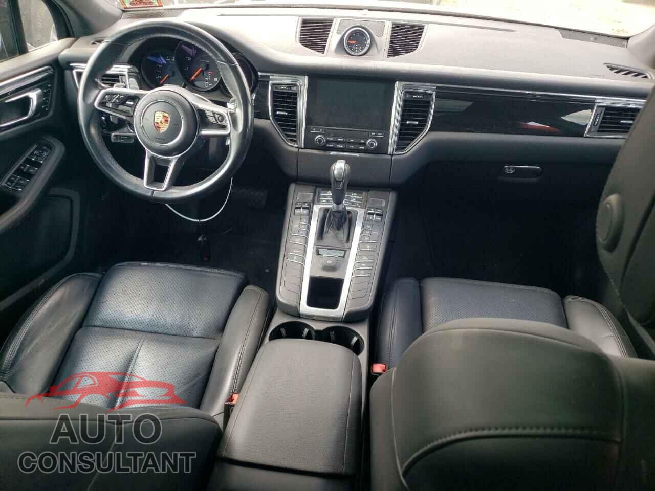 PORSCHE MACAN 2017 - WP1AA2A58HLB00041