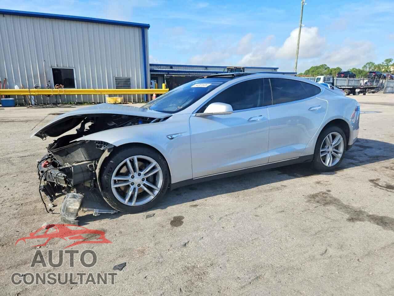 TESLA MODEL S 2014 - 5YJSA1H11EFP46393