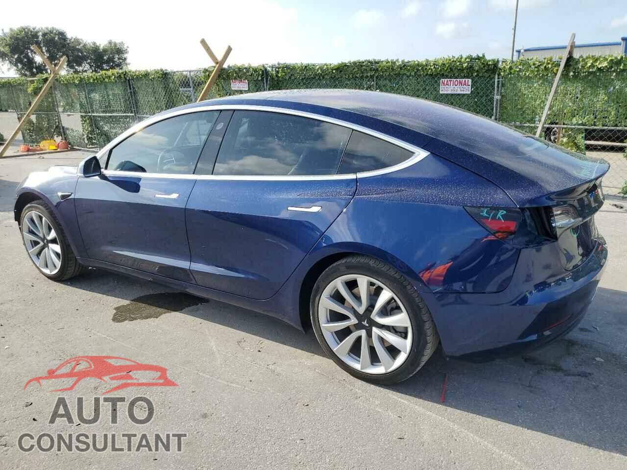TESLA MODEL 3 2018 - 5YJ3E1EA5JF031205