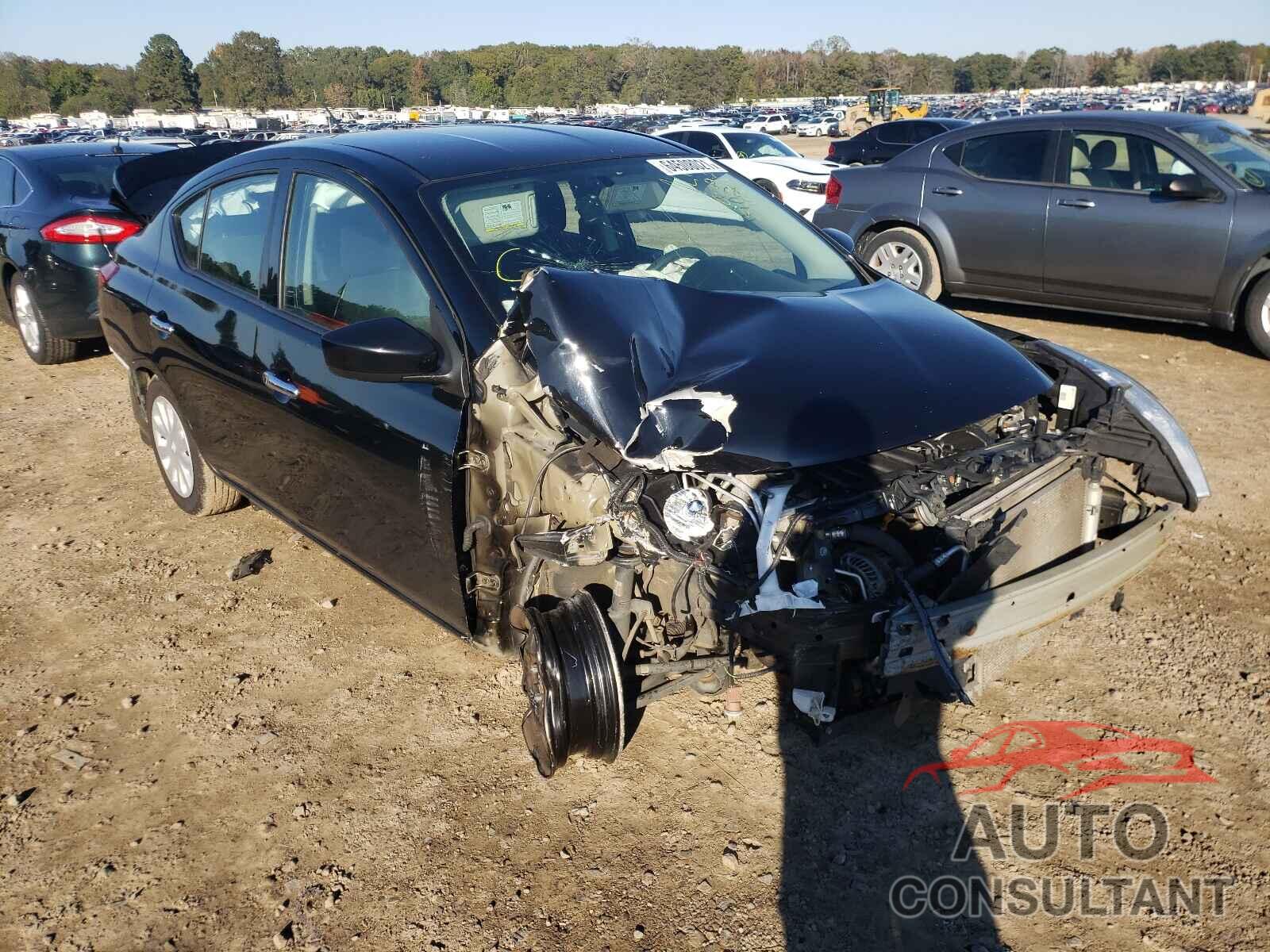 NISSAN VERSA 2017 - 3N1CN7AP8HL841102