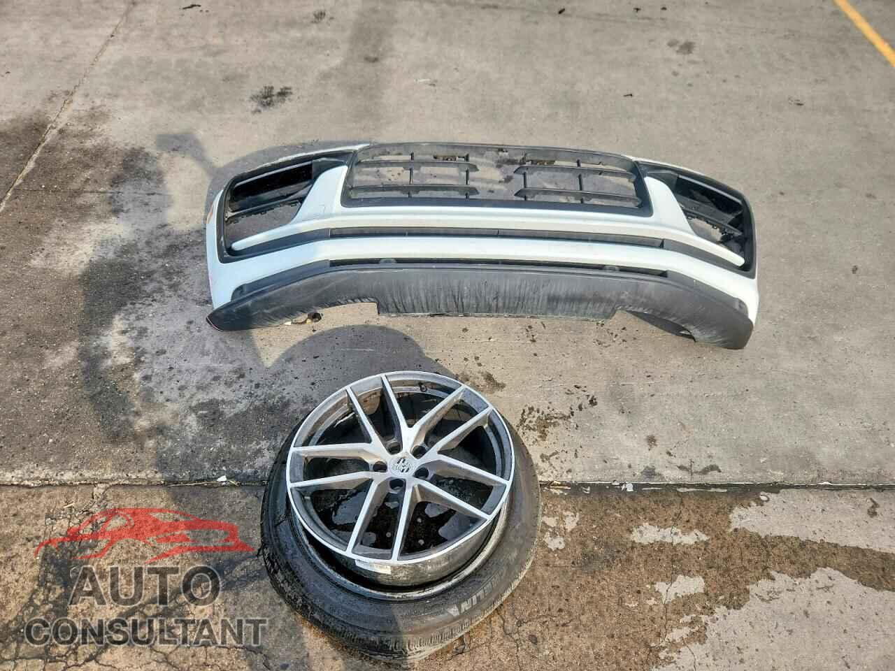 PORSCHE MACAN 2024 - WP1AG2A58RLB36621