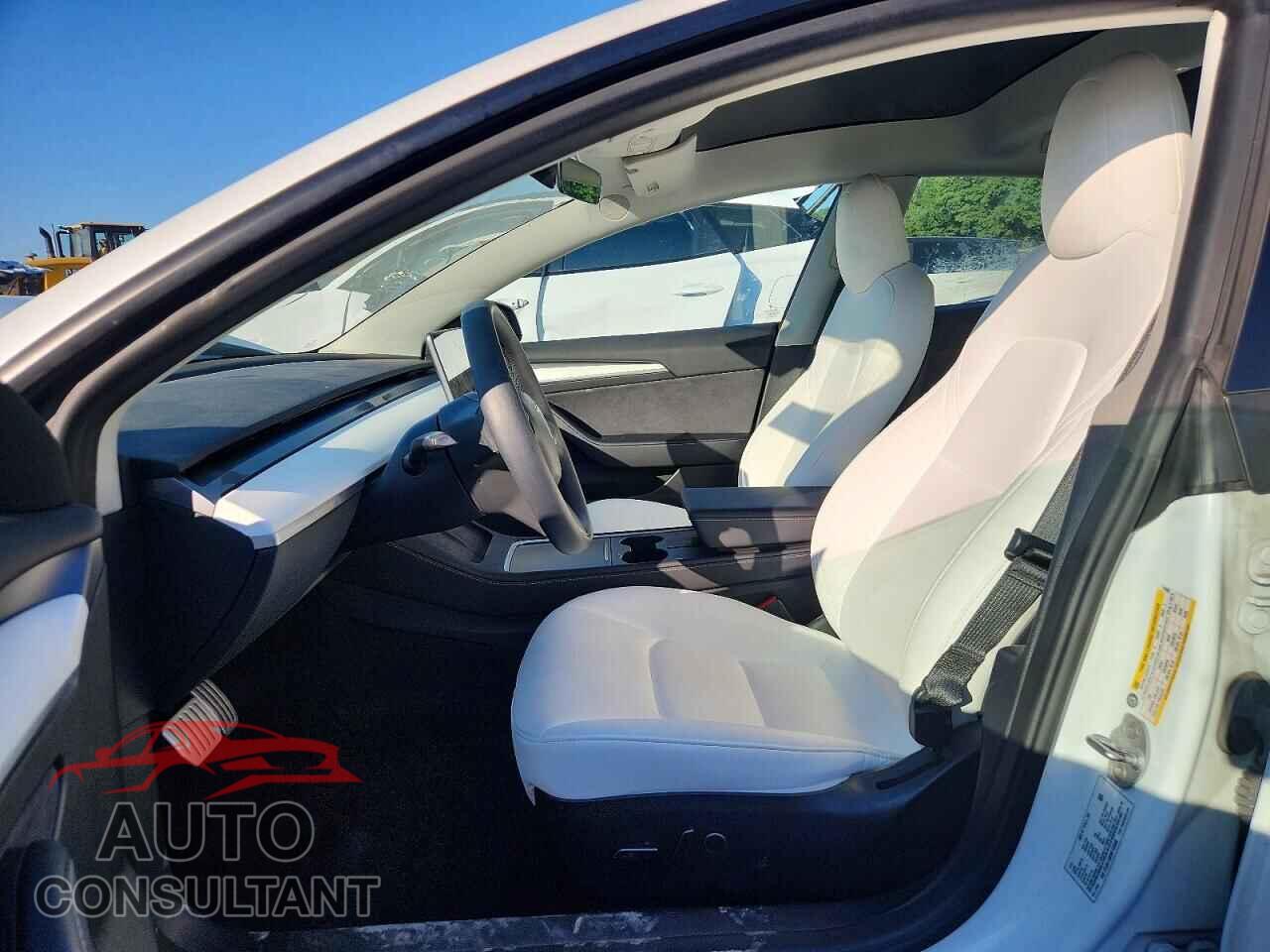 TESLA MODEL 3 2022 - 5YJ3E1EB5NF153366