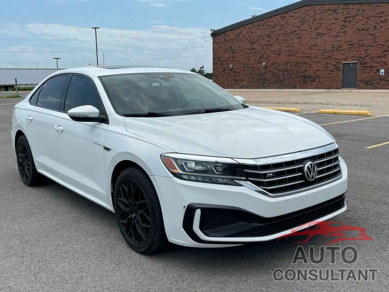 VOLKSWAGEN PASSAT 2020 - 1VWMA7A33LC004172