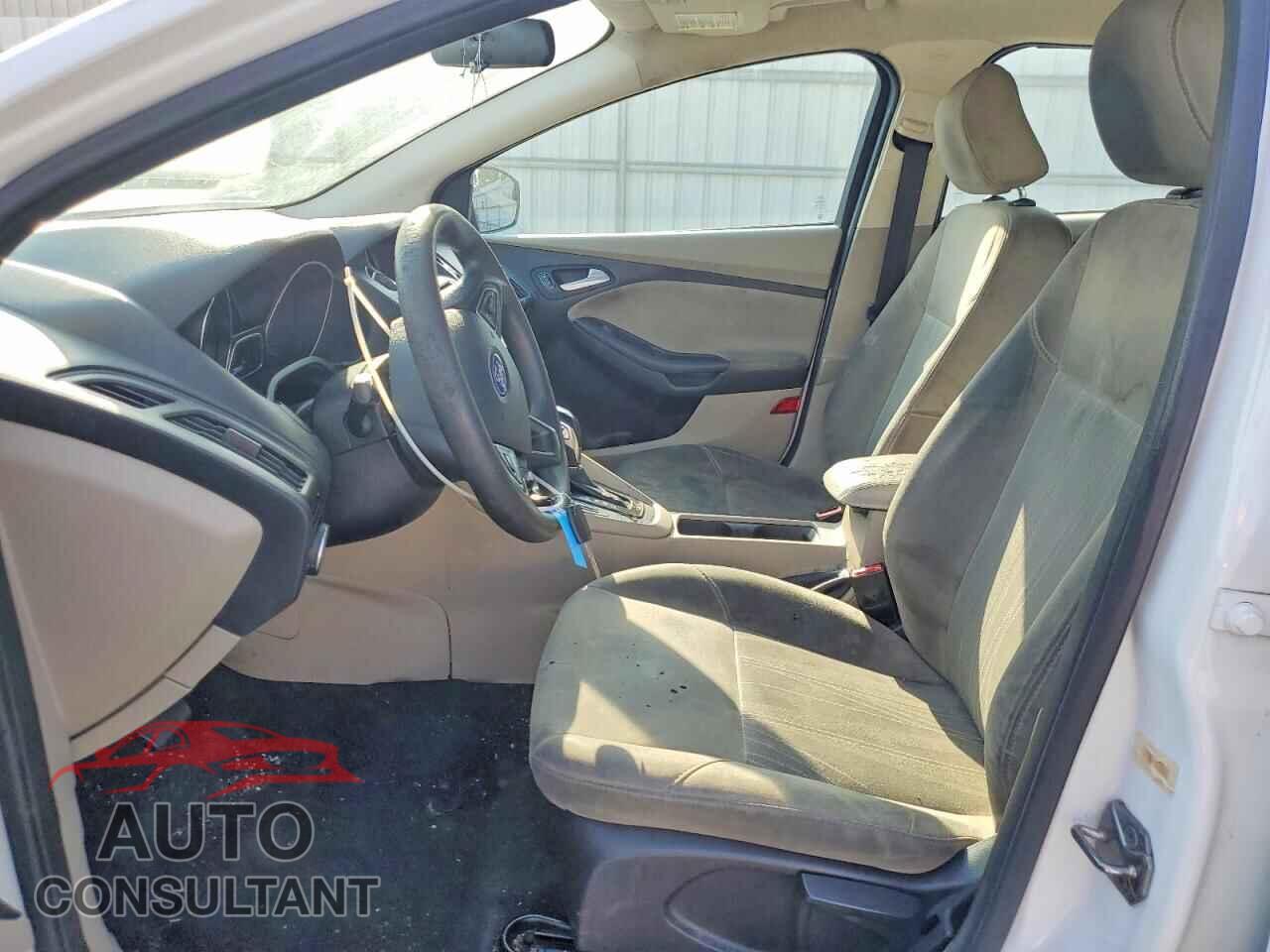 FORD FOCUS 2016 - 1FADP3F29GL266154