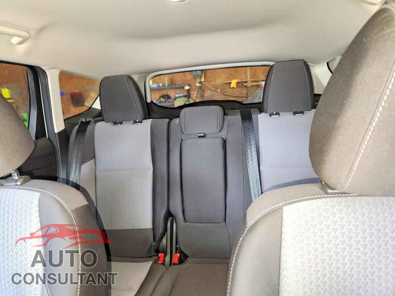 FORD ESCAPE 2017 - 1FMCU9GD1HUD99242