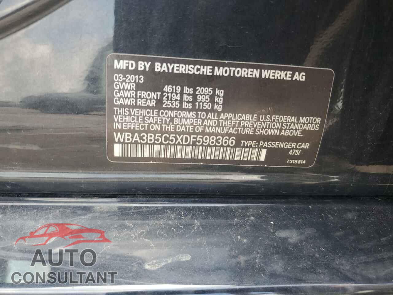 BMW 3 SERIES 2013 - WBA3B5C5XDF598366