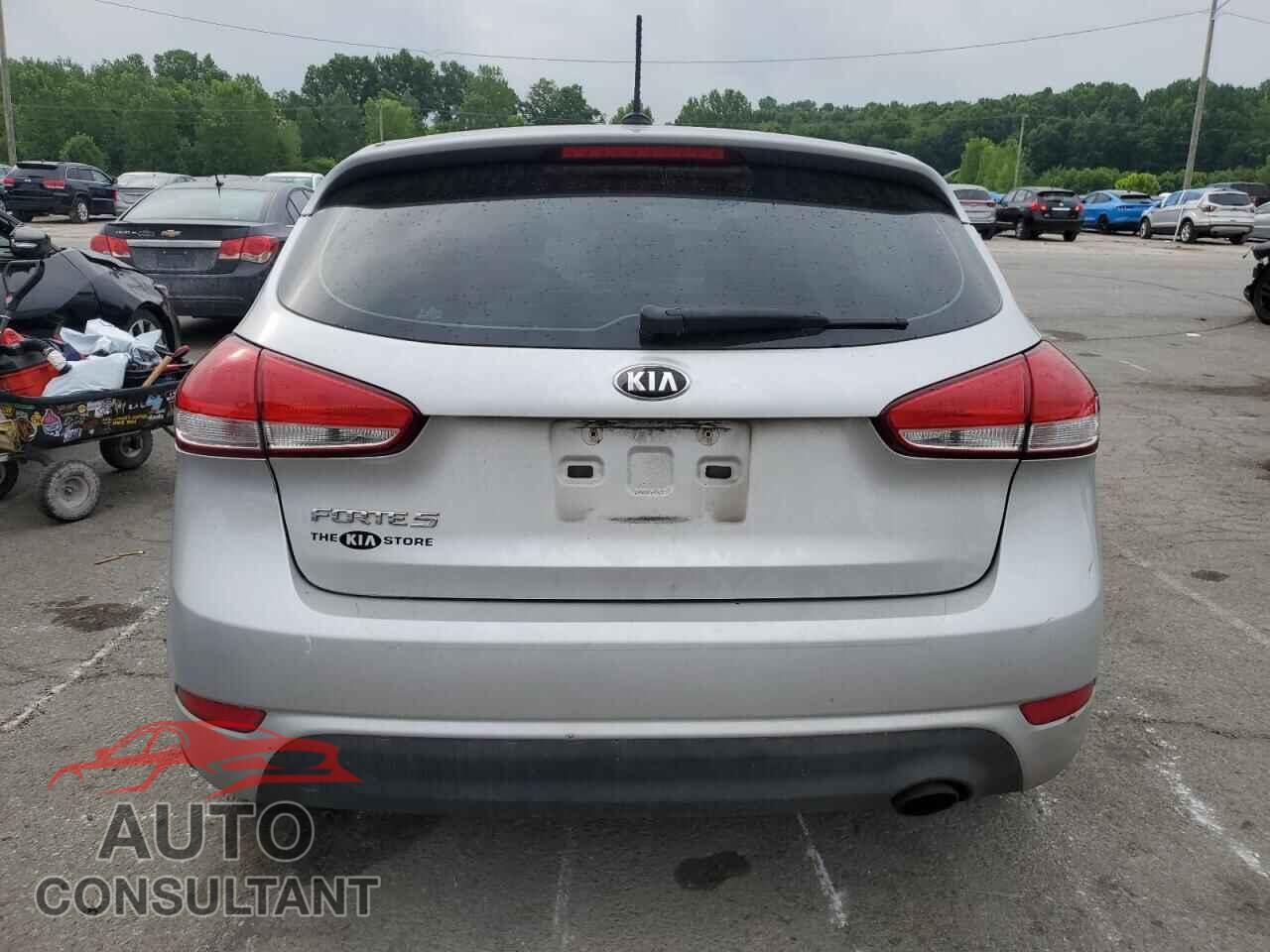 KIA FORTE 2016 - KNAFK5A83G5621121