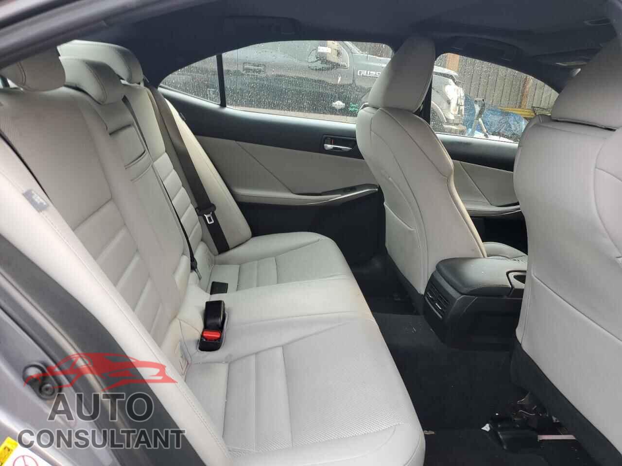 LEXUS IS 2016 - JTHCM1D28G5001895